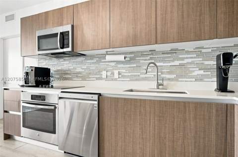 1600 SW 1st Ave 1103, Miami FL - photo 11 of 55