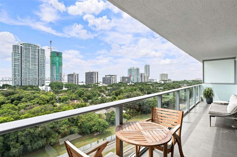 2 bedroom Condominium at 1600 SW 1st Ave 1103, Le Parc At Brickell Condo, Miami — photo 2