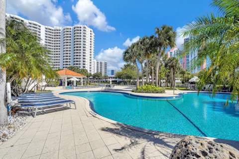 3300 NE 191st St Lp03, Aventura FL - photo 8 of 34