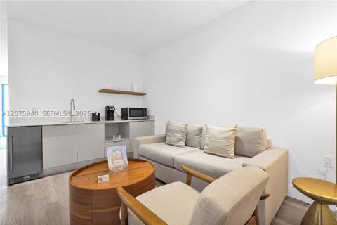 229 SW 9th St 404, Miami FL - photo 12 of 52