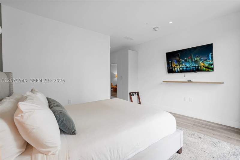0 bedroom Condominium at 229 SW 9th St 404, Smart Brickell, Miami — photo 5