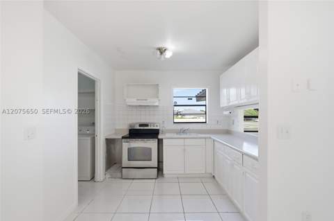 17360 SW 121st Ave, Miami FL - photo 10 of 37
