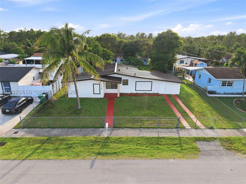 3 bedroom SingleFamilyResidence at 17360 SW 121st Ave, So Miami Heights Manor, Miami — photo 3