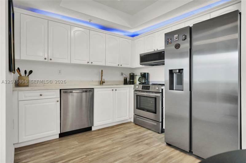2 bedroom Condominium at 3500 Coral Way 1010, Coral Plaza Of Miami Cond, Miami — photo 5