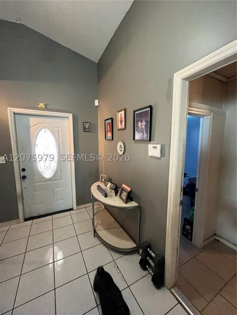 3 bedroom SingleFamilyResidence at 14305 SW 177th St, Aristotle Sub Phase I, Miami — photo 2