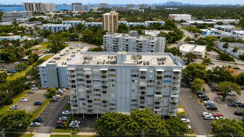1 bedroom Condominium at 1470 NE 125th Ter 202, Three Horizons North Cond, North Miami — photo 1