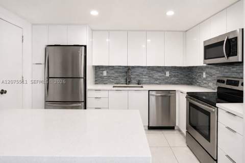 1470 NE 125th Ter 202, North Miami FL - photo 11 of 16
