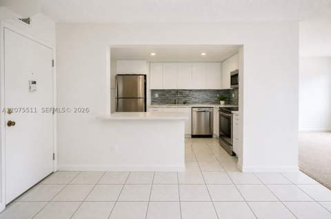 1470 NE 125th Ter 202, North Miami FL - photo 12 of 16