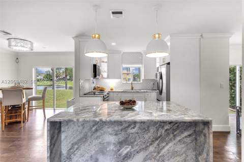 20922 SW 88th Pl, Cutler Bay FL - photo 8 of 29