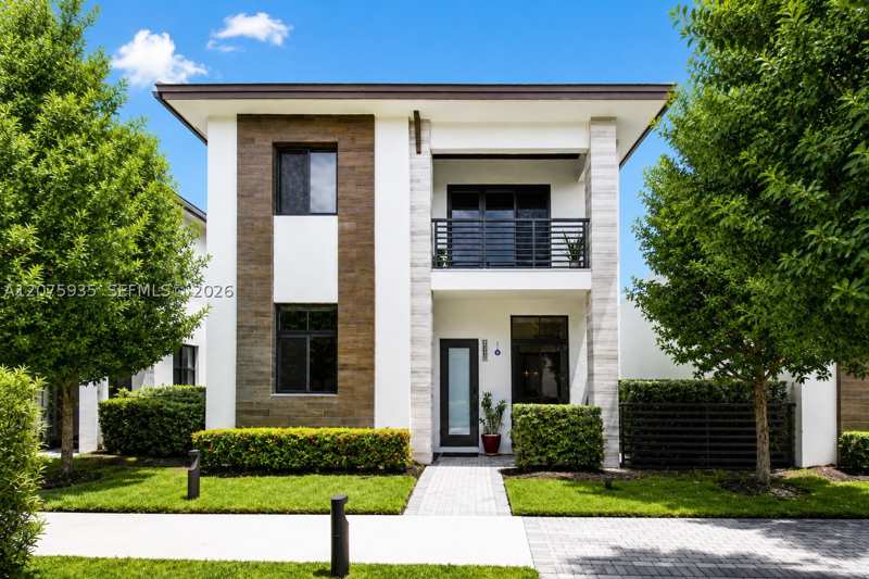 4 bedroom SingleFamilyResidence at 4318 NW 81st Ave, Downtown Doral South Phas, Doral — photo 1