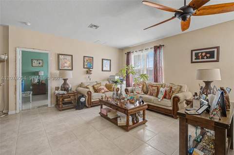 527 SE 31st Ave, Homestead FL - photo 9 of 31