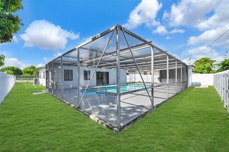 4 bedroom SingleFamilyResidence at 721 Atlantic Ave, Opa Locka Pl No 3, Opa Locka — photo 5