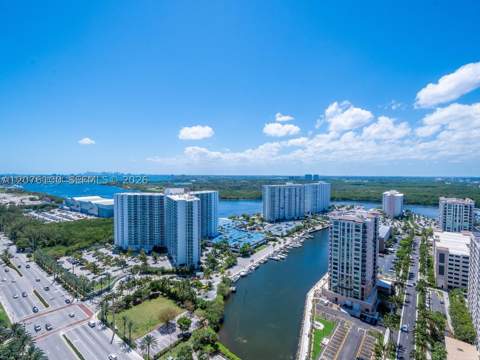 15901 Collins Ave 2504, Sunny Isles Beach FL - photo 22 of 37