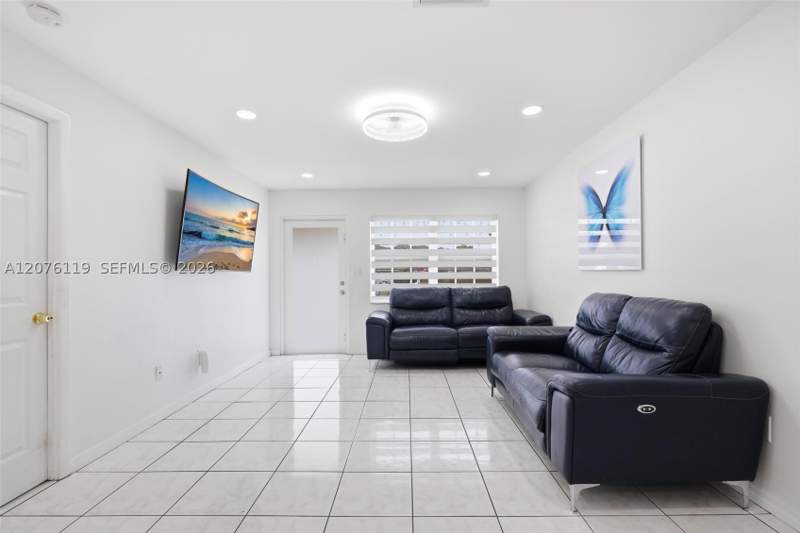 3 bedroom Townhouse at 15378 SW 69th Ln, Westwind Lakes Townhouses, Miami — photo 5