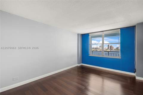 301 174th St 901, Sunny Isles Beach FL - photo 22 of 41