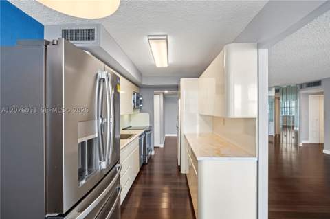 301 174th St 901, Sunny Isles Beach FL - photo 8 of 41