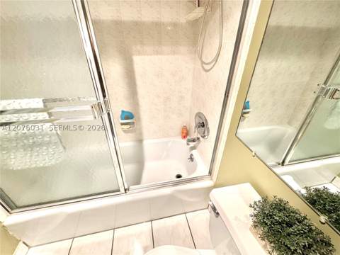 230 174th St 1110, Sunny Isles Beach FL - photo 23 of 40