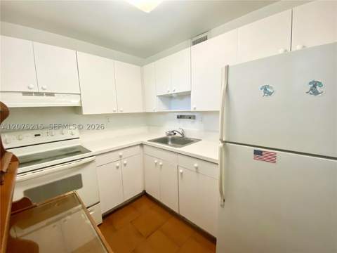 6095 W 18th Ave S314, Hialeah FL - photo 8 of 27