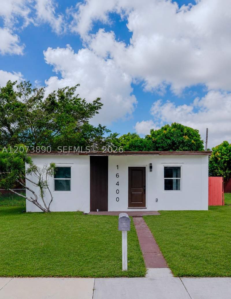 2 bedroom SingleFamilyResidence at 16400 NW 23rd Ct, Bunche Park, Miami Gardens — photo 2