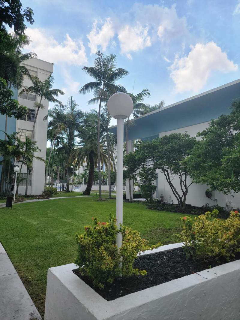 2 bedroom Condominium at 484 NW 165th St Street A-609, Montecarlo Condo, Miami — photo 3