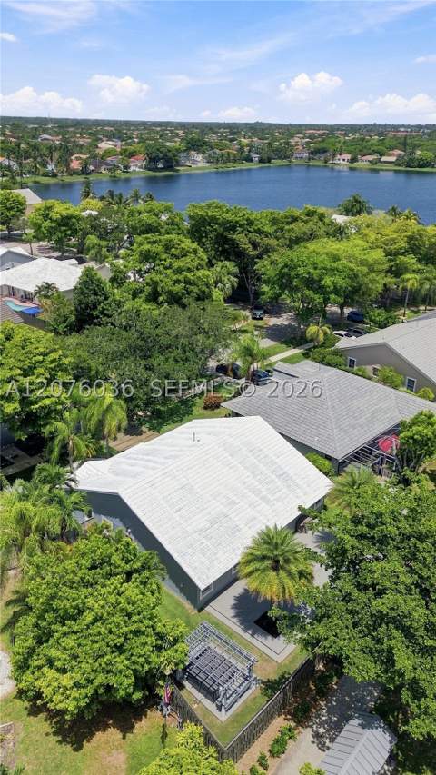 9430 SW 215th Ln, Cutler Bay FL - photo 13 of 56