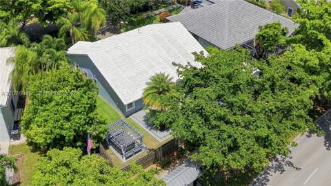 9430 SW 215th Ln, Cutler Bay FL - photo 15 of 56