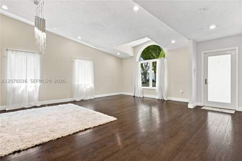 9430 SW 215th Ln, Cutler Bay FL - photo 19 of 56