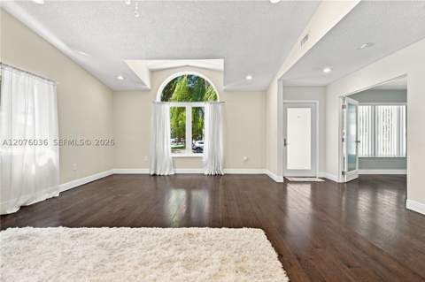 9430 SW 215th Ln, Cutler Bay FL - photo 22 of 56