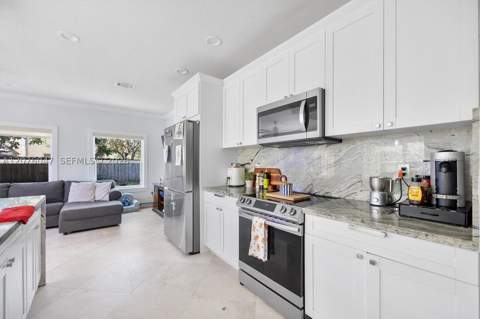 1602 SE 20th Rd, Homestead FL - photo 11 of 42