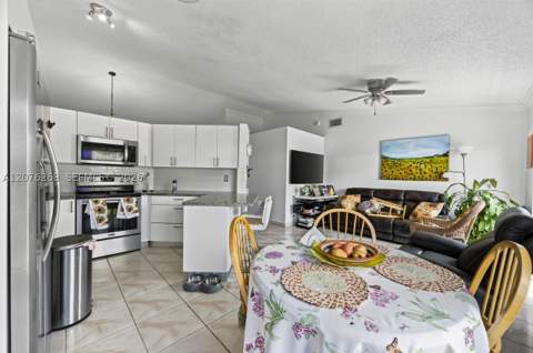 25014 SW 123rd Pl, Homestead FL - photo 16 of 44