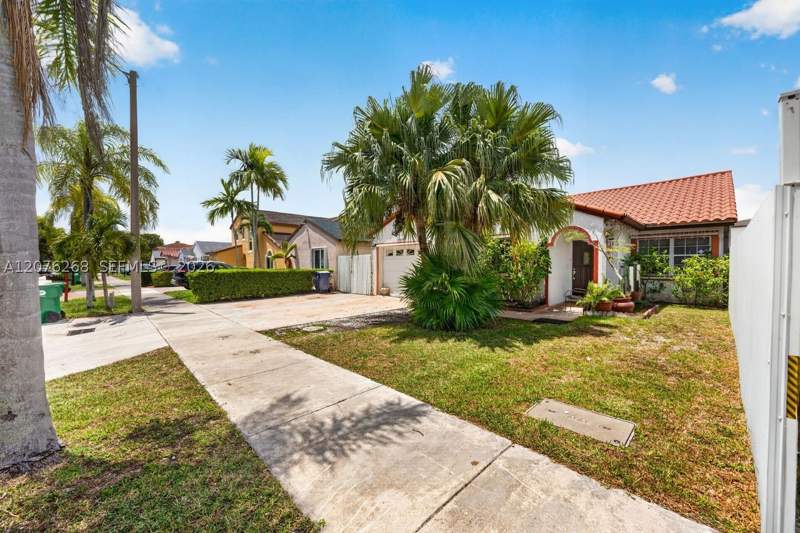 3 bedroom SingleFamilyResidence at 25014 SW 123rd Pl, Princetonian Estates, Homestead — photo 3