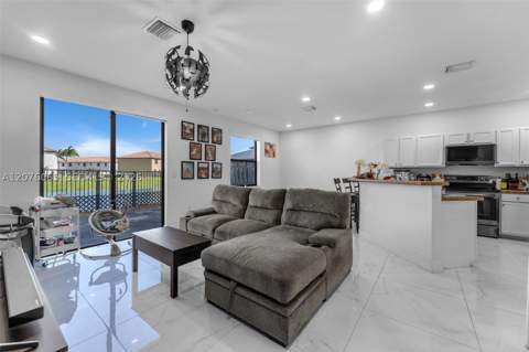 23667 SW 118th Ave, Homestead FL - photo 8 of 47