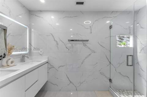 1180 NW 124th Pl 208, Miami FL - photo 11 of 35