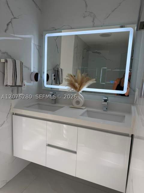 1180 NW 124th Pl 208, Miami FL - photo 9 of 35