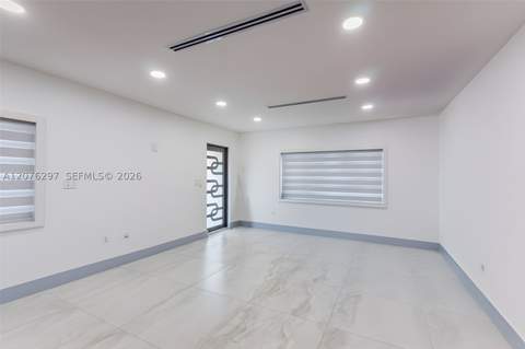 233 W 39th Pl, Hialeah FL - photo 15 of 49