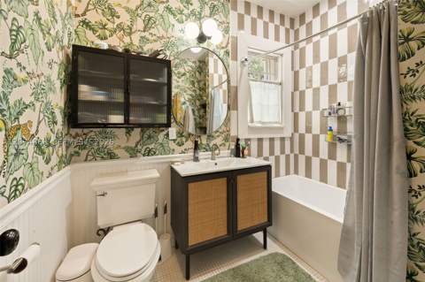 524 W 47th St, Miami Beach FL - photo 18 of 31