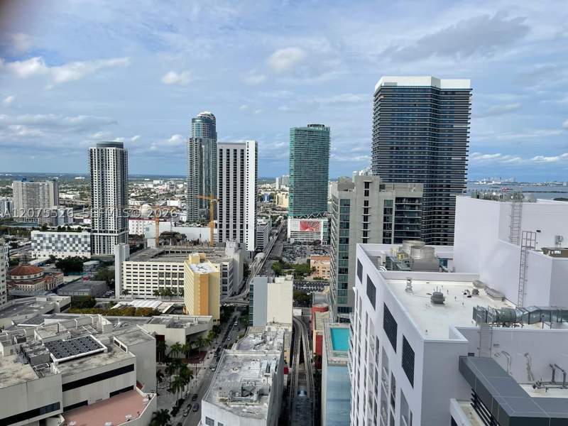 1 bedroom Condominium at 133 NE 2nd Ave 3405, The Loft Downtown II Cond, Miami — photo 4