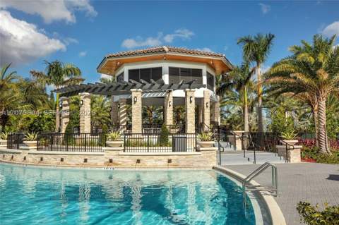 8945 NW 98th Ave, Doral FL - photo 14 of 21