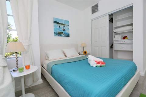 811 Jefferson Avenue 102, Miami Beach FL - photo 8 of 9