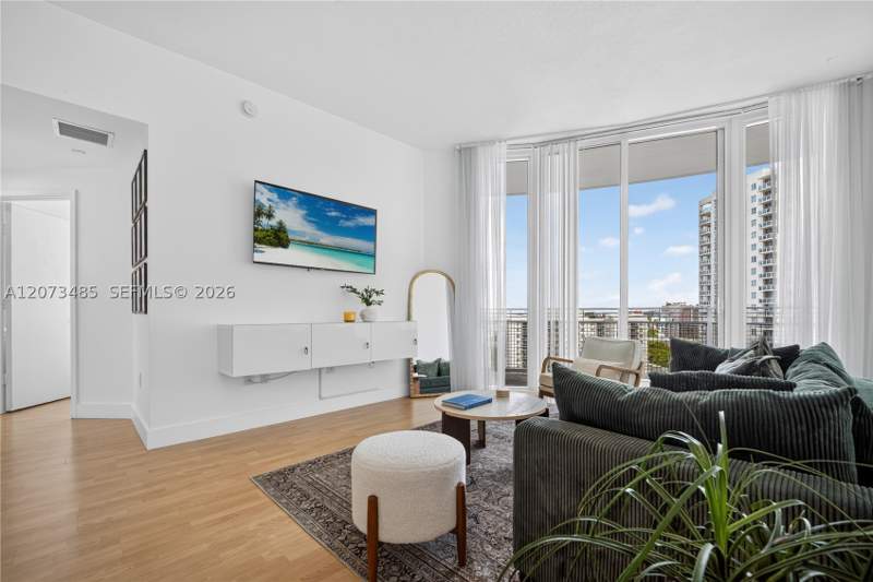 2 bedroom Condominium at 350 NE 24th St 1405, City 24 Condo, Miami — photo 4