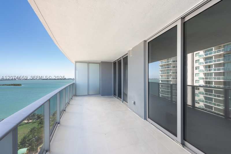 1 bedroom Condominium at 488 NE 18th St 1907, Aria On The Bay, Miami — photo 1