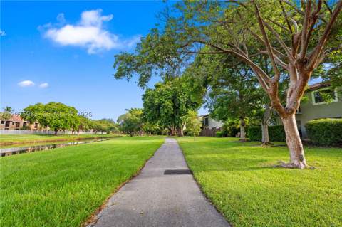 10450 SW 154th Ct 2, Miami FL - photo 23 of 27