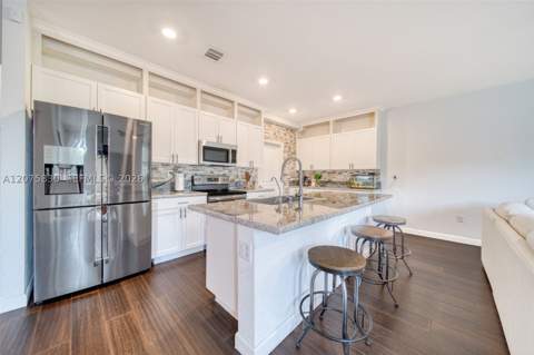 2655 SE 1st St, Homestead FL - photo 8 of 62