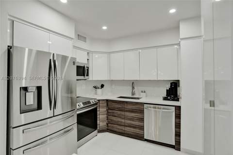 500 Bayview Dr 1924, Sunny Isles Beach FL - photo 19 of 42