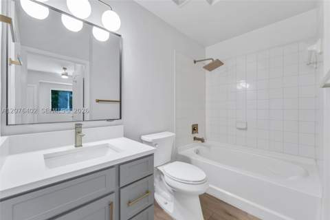 6001 SW 70th St 512, South Miami FL - photo 10 of 12