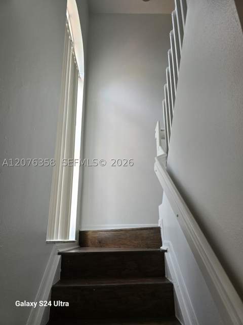13658 SW 142nd Ter, Miami FL - photo 12 of 41