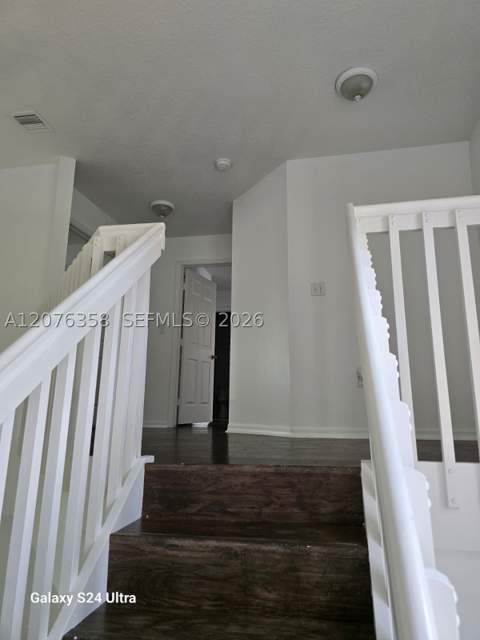 13658 SW 142nd Ter, Miami FL - photo 13 of 41