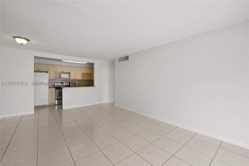 2 bedroom Condominium at 4154 NW 79th Ave 2A, Doral Gardens Condo, Doral — photo 3