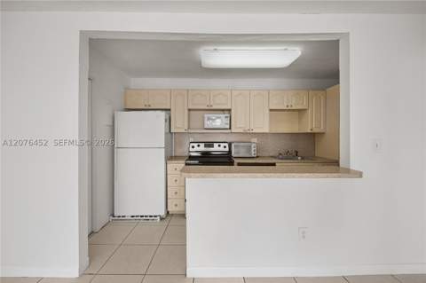 4154 NW 79th Ave 2A, Doral FL - photo 6 of 26