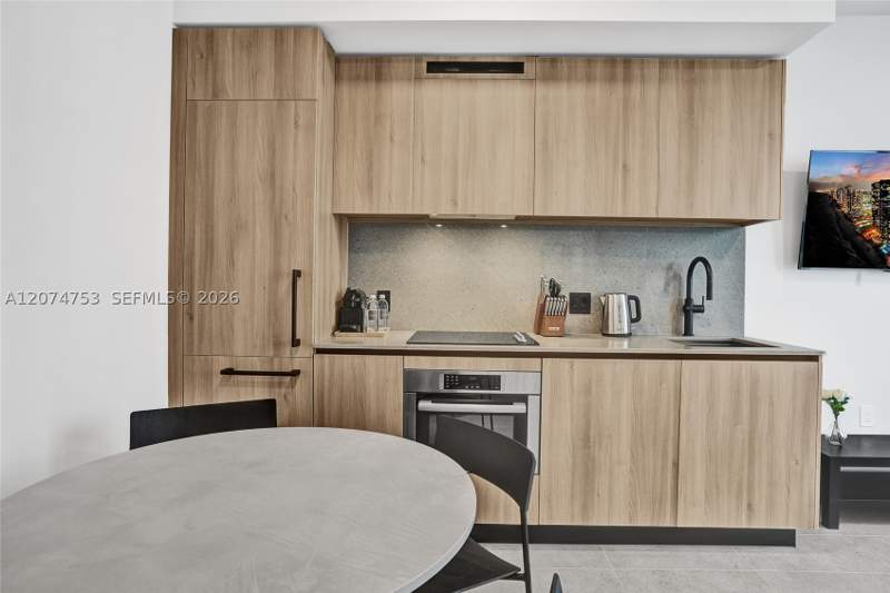 1 bedroom Condominium at 121 NE 5th St 2411, 501 First Residences, Miami — photo 2